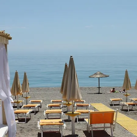 Bed & Breakfast La Finestra Sul Mare
