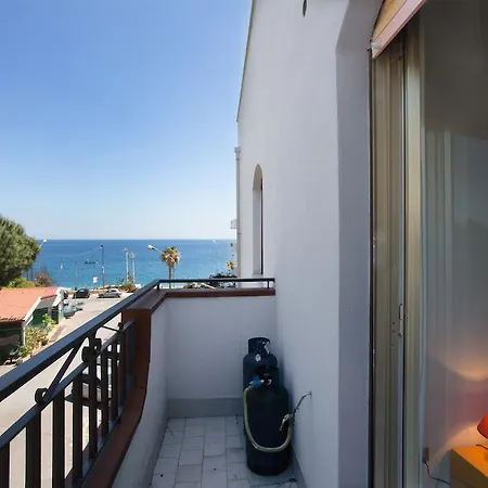 La Finestra Sul Mare 3*